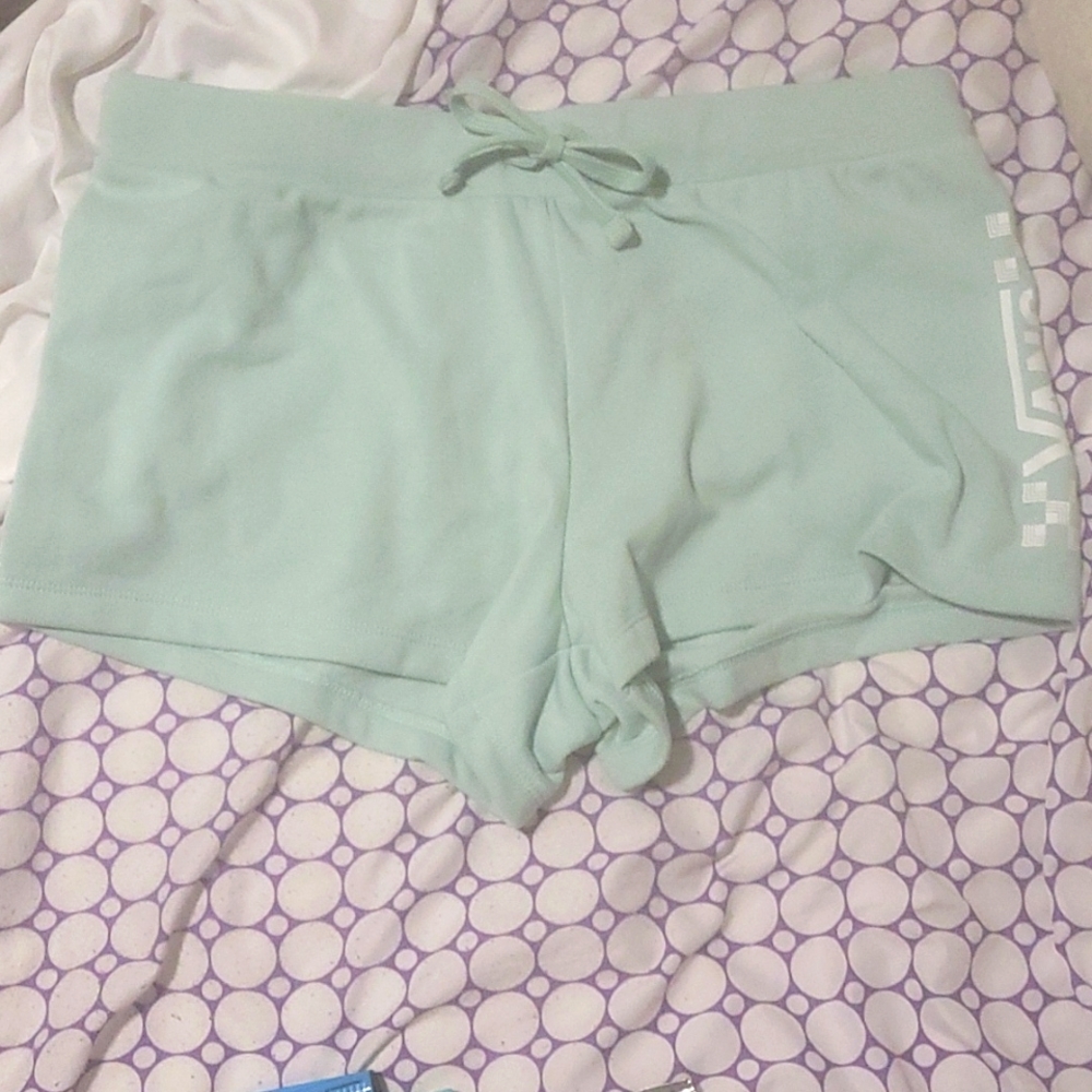 NWOT Van's shorts